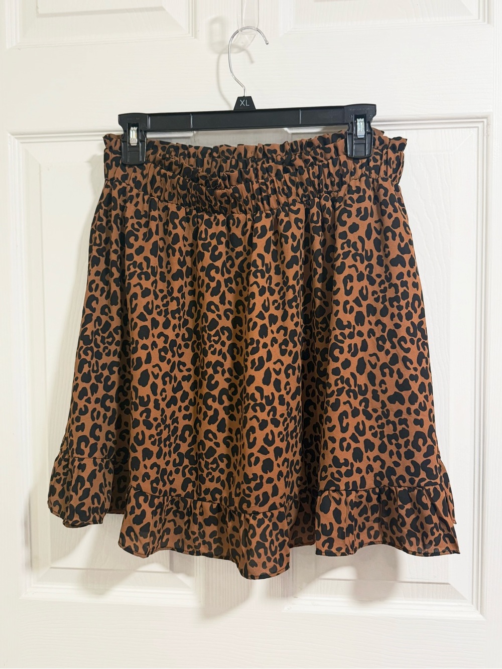 Sienna Sky Leopard Print Paperbag Elastic Waist Ruffle Hem Mini Skirt Large